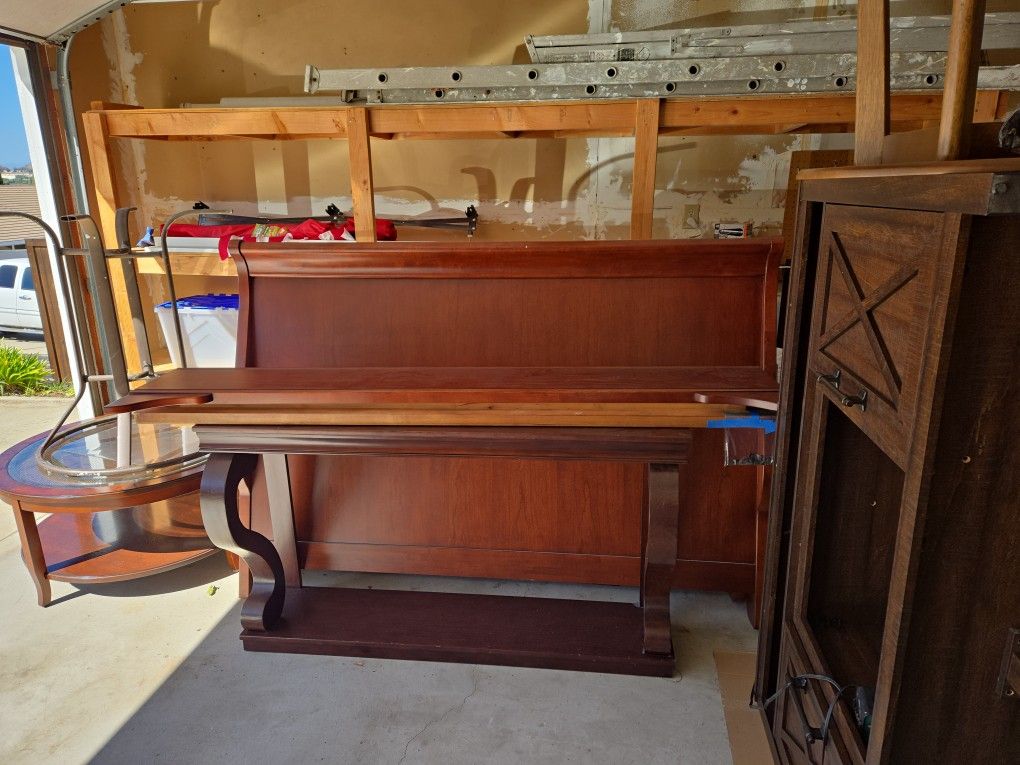 Head and footboard for king size bed and table.