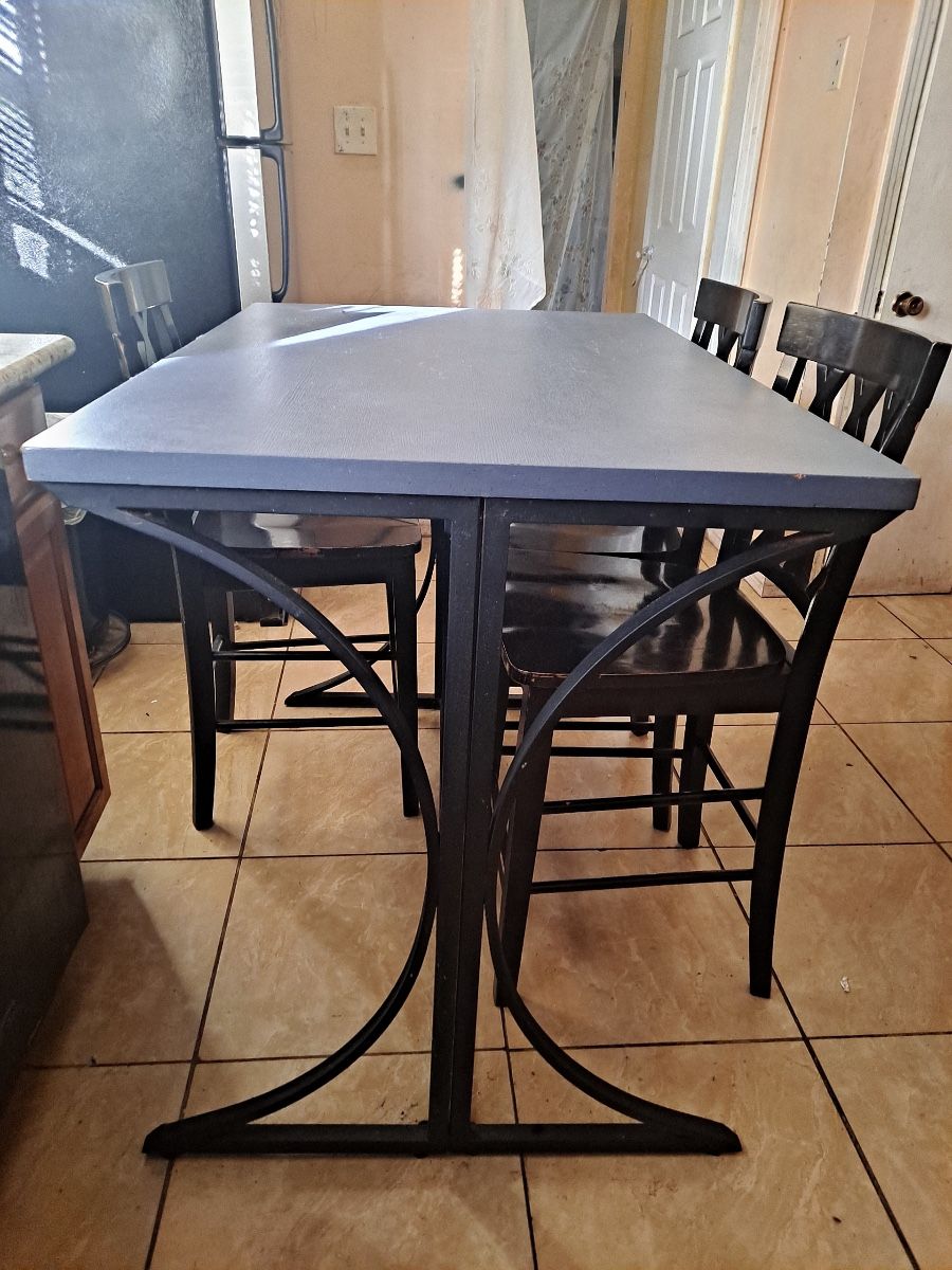 high table with 3 chairs 48x32”37