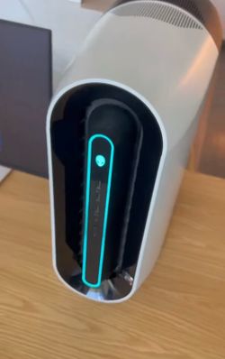 Alienware Aurora R10 Gaming PC