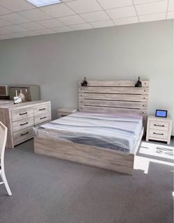 Queen bedroom set (FREE 24H DELIVERY AND SETUP)