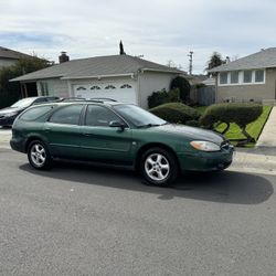 2000 Ford Taurus
