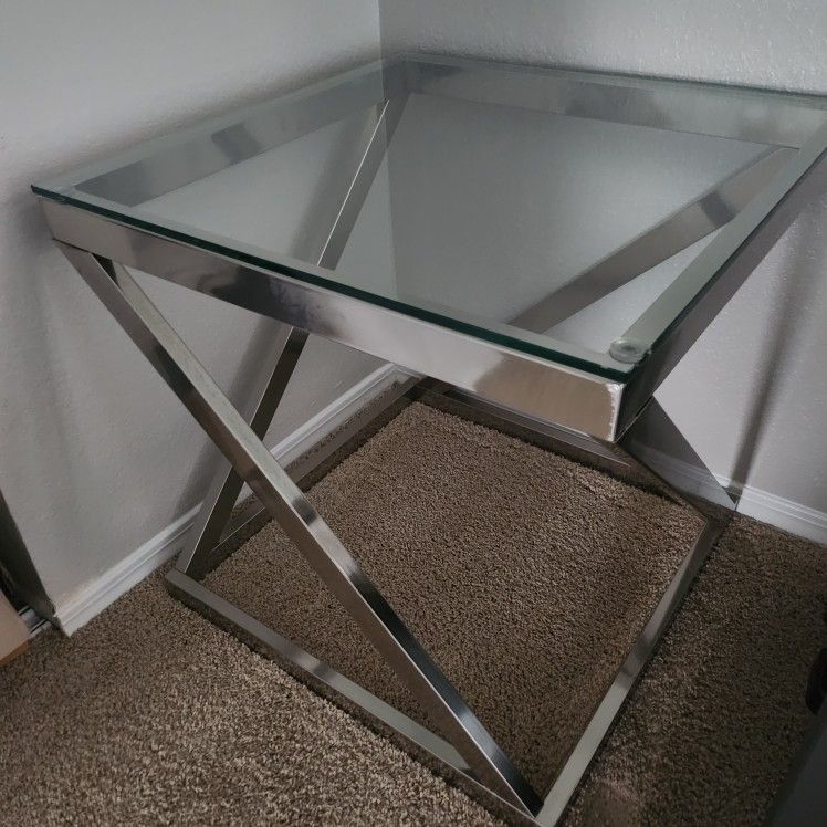 Morden Glass End Table