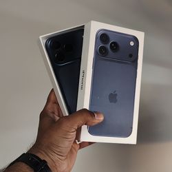 iPhone 17 Pro Max 256GB Unlocked - Finance options available with just $10 Down 🤩 (Free Case🥳 )