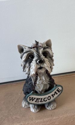 Welcome Dog Statue Home Accent - Gray and Black