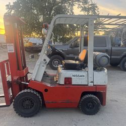 Nissan Forklift 
