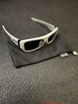 Oakley Sunglasses With Case