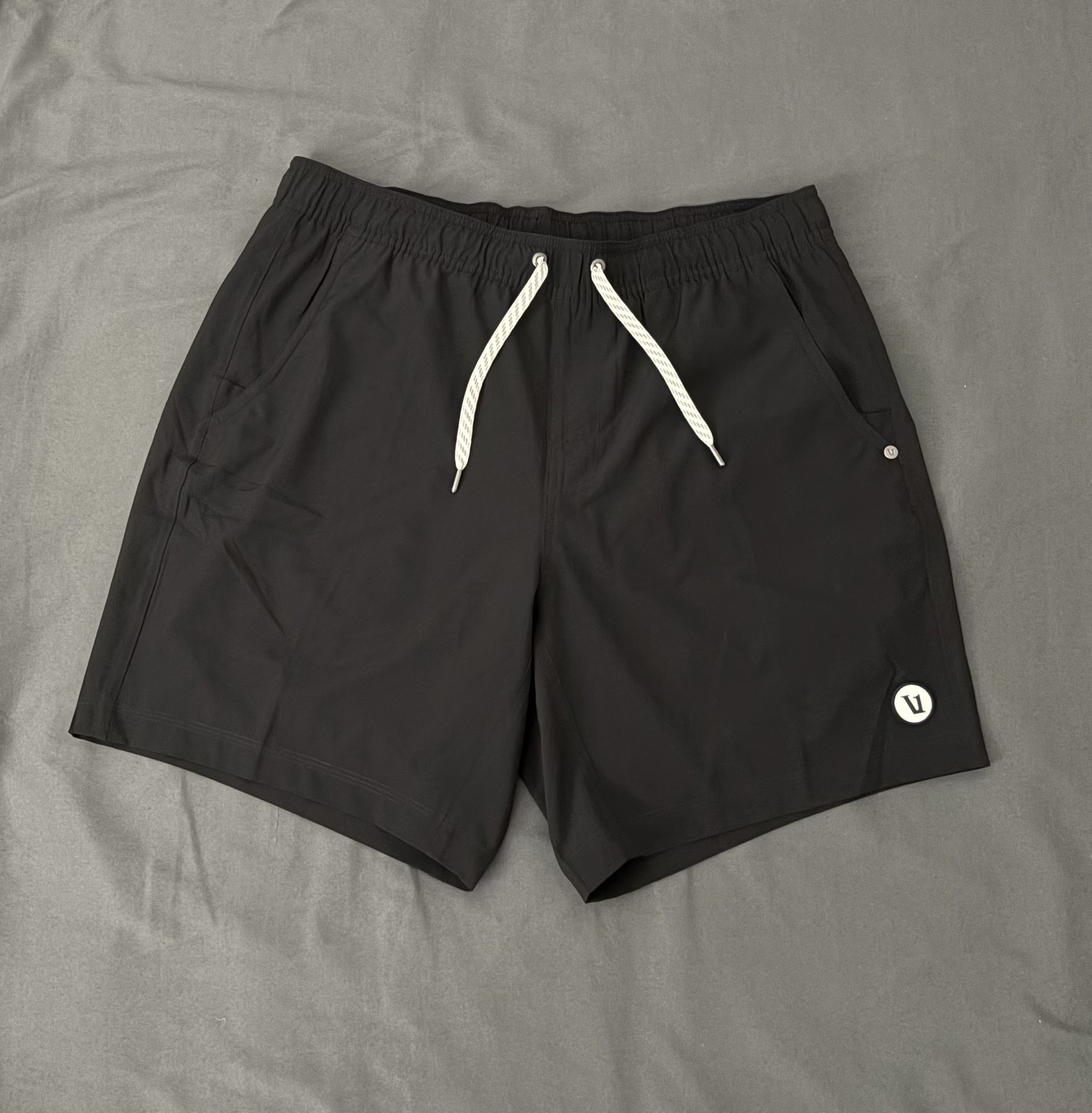 Vuori Shorts