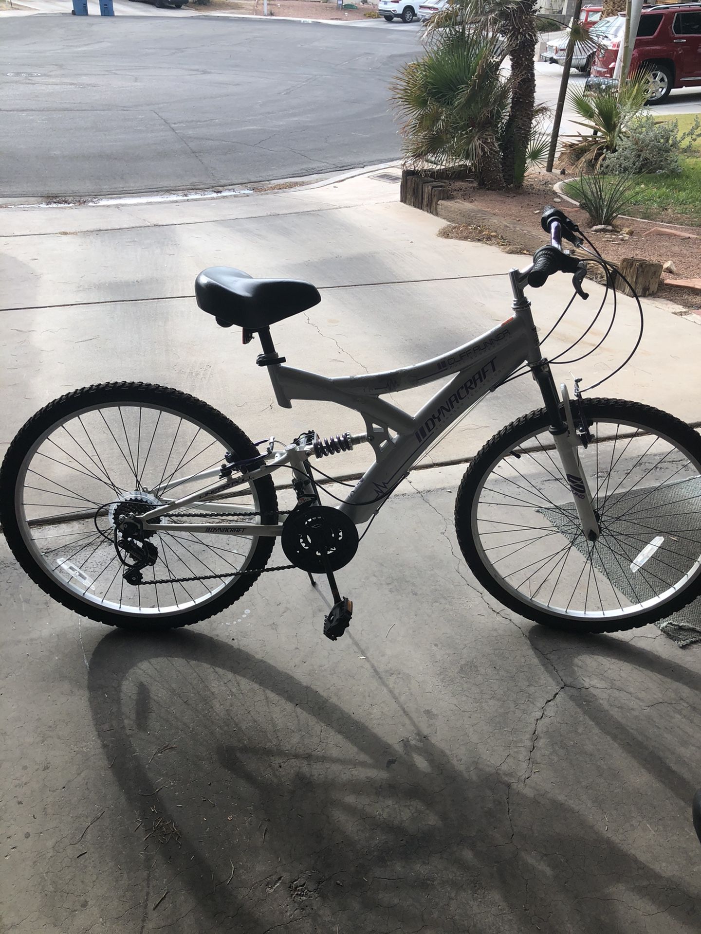 26” dynacraft mountain bike