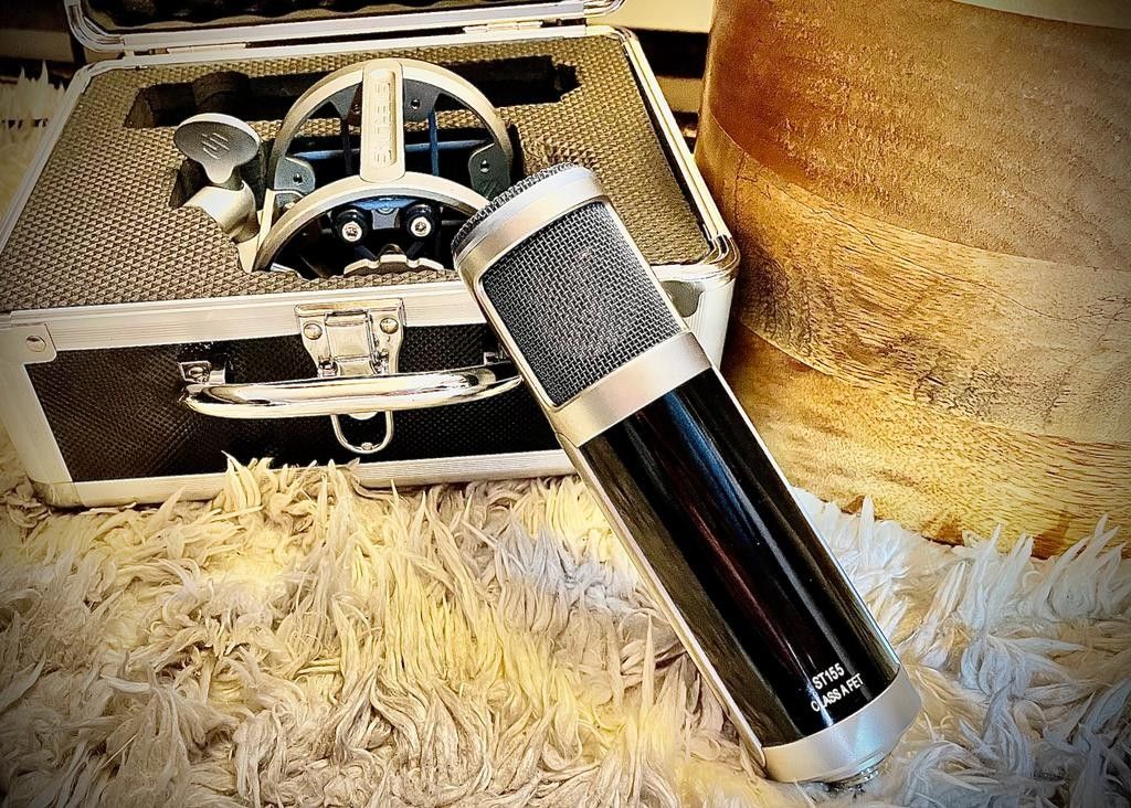 Microphone