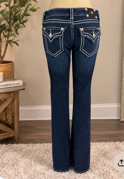 Miss Me low rise bootcut jeans with white stitching #bootcut #lowrise size 31 like new