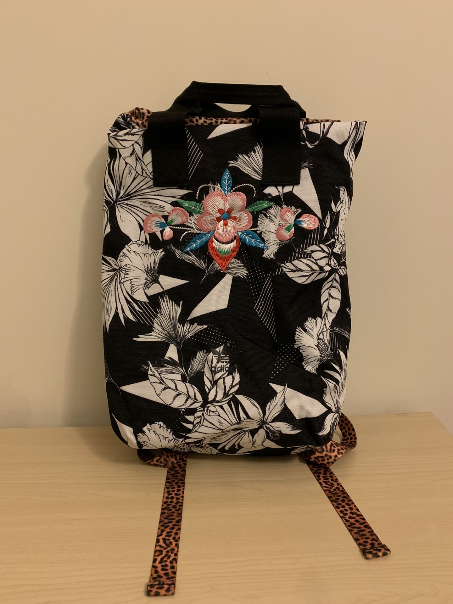 Adidas Woman’s Original-backpack With Laptop Pocket HandLuggage Gym Bag.