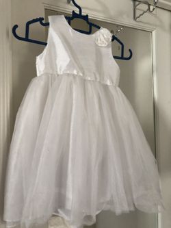 White girl dress size 24 mths Flower girl/Communion $10