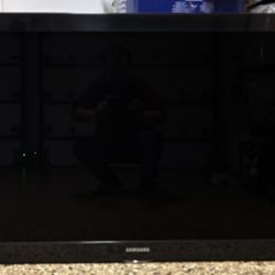 46 Inch Samsung TV