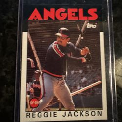 Mint 1986 Topps Reggie Jackson Baseball Card