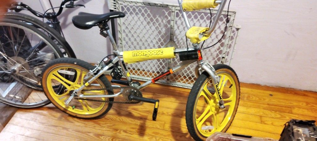 Mongoose Limited Edition (Stranger Things) Bmx
