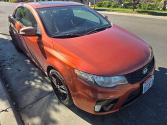 2010 KIA Forte Koup