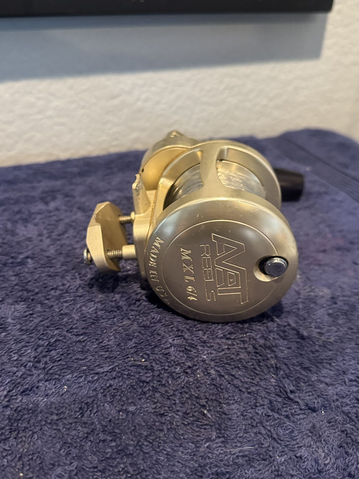 Avet MXL 2 Speed Fishing reel