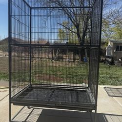 Standing/on Wheels Bird Enclosure 