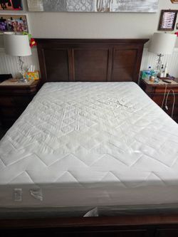 Queen size Bed