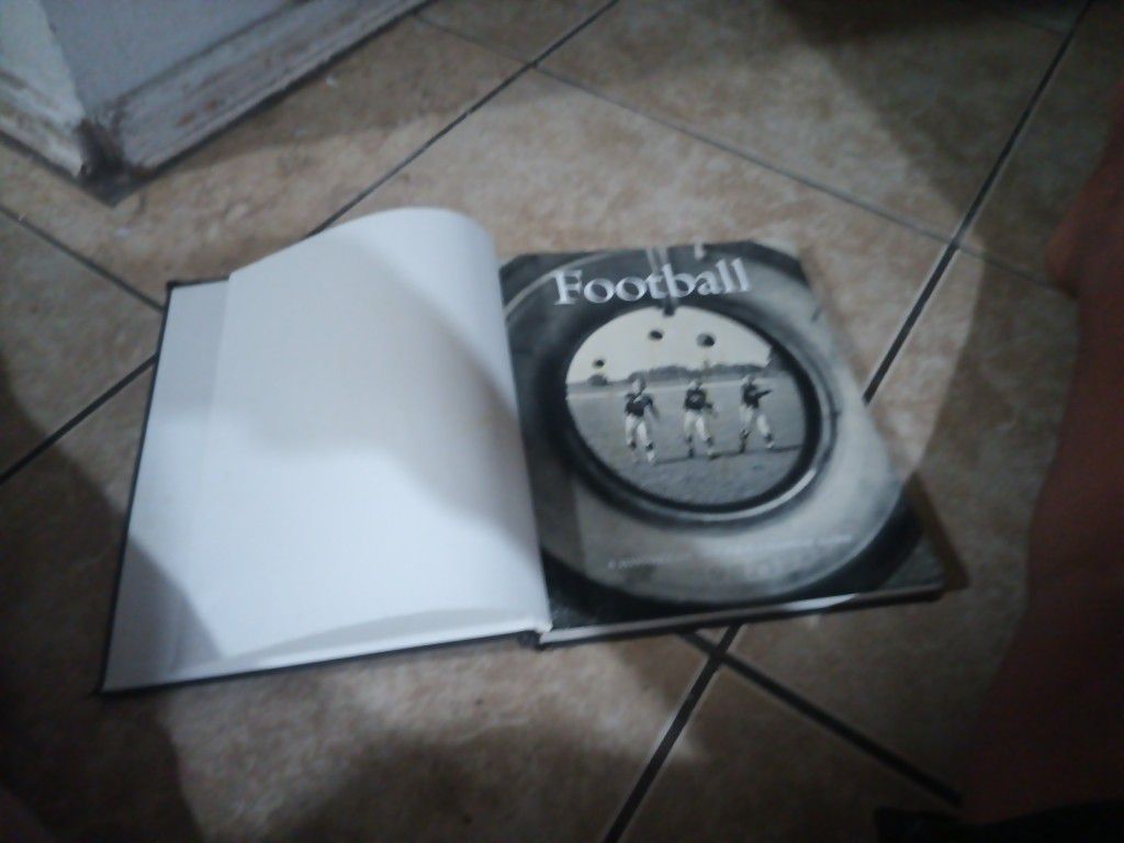 Football 🏈 Book
