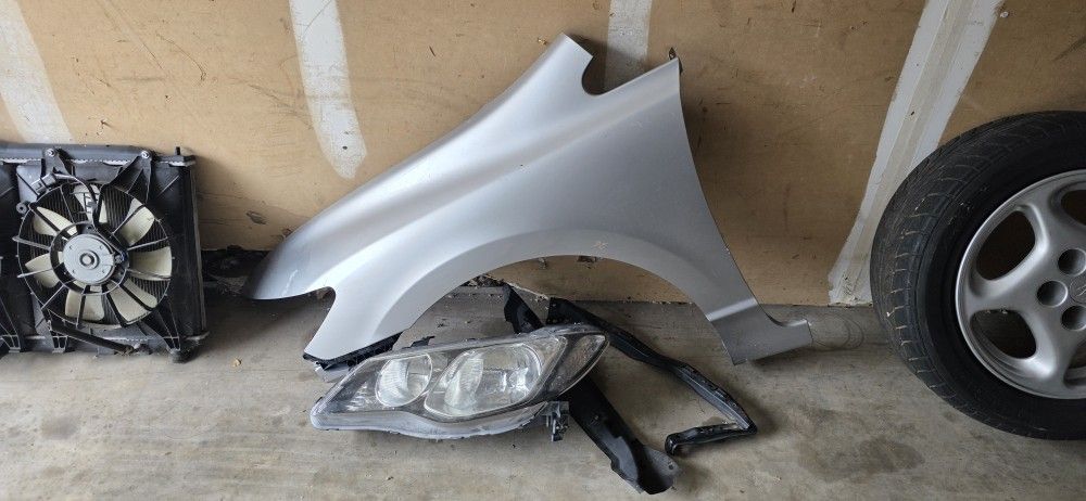 2006 - 2011 JDM Honda Civic SedanLeft Fender And Headlight