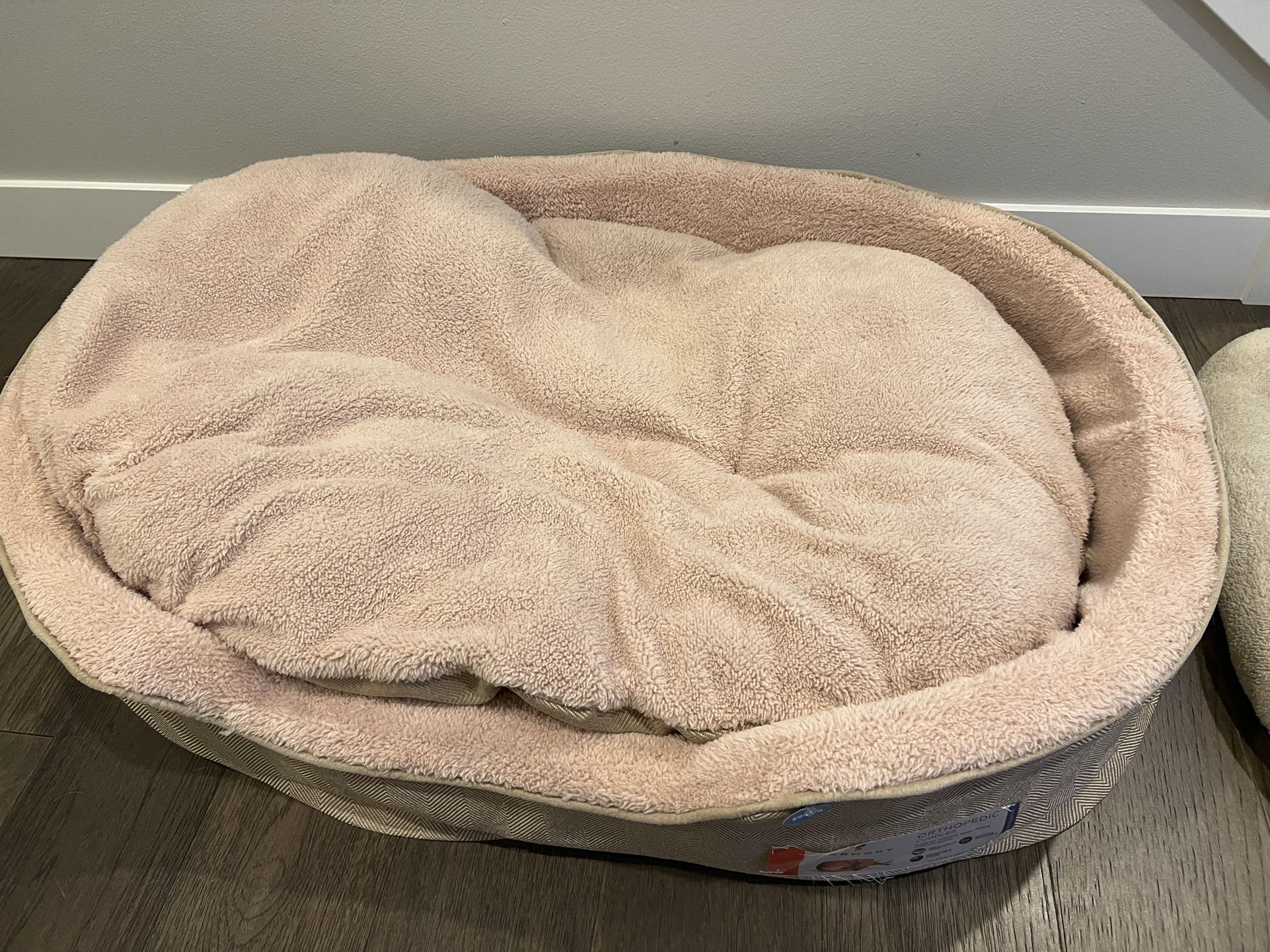 New Dog Bed Large Size + Mat