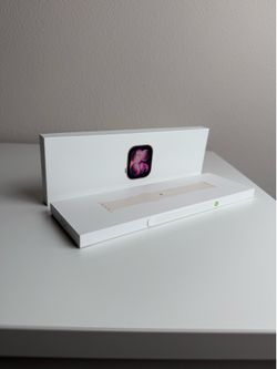 NEW Apple Watch series 11 42mm Rose Gold