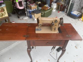 Antique singer sewing Machine