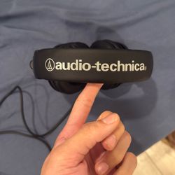 Audio Technica Headphones ATHMX50