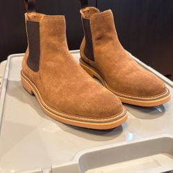 New Steve Madden Boots Suede 