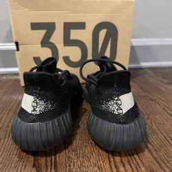 yeezy boost 350 (Used)  $180