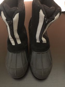 snow boots size 12