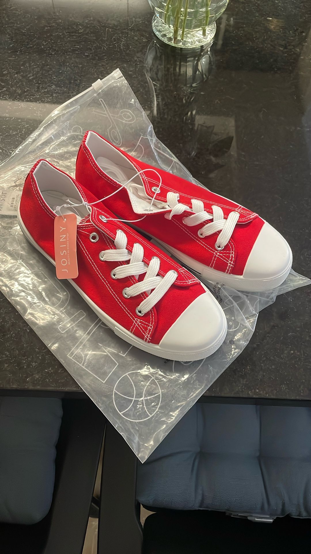 Brand new Sneakers red Size 8