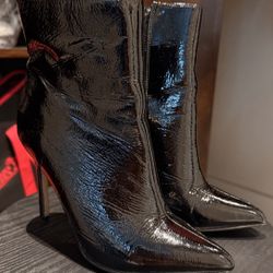 Black Patent Heeled Boots Size 6
