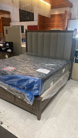 Queen bed