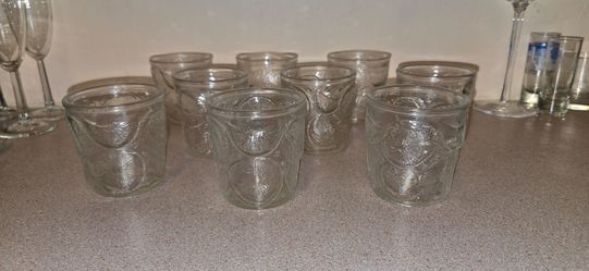 ESTATE SALE Set of 9 Vintage Clear Glass Tumblers - Embossed Citrus / Lemon Slice Pattern