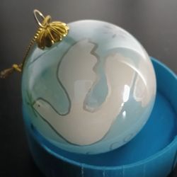 Pier 1 Li Bien Dove of Peace Ornament 2008 Irredescent Hand Painted with Box