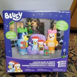 Bluey And Family Inflatable For Kids . Never Used.  8"× 6.6" Feet.  Christmas Decoration. 