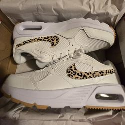 NEW WOMEN'S NIKE CHEETAH AIR MAXGUM SOLE SNEAKERS