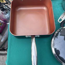 Assorted cookware. Handy Gourmet Cookware LOT: Deep Fryer, Crock Pot Slow Cooker