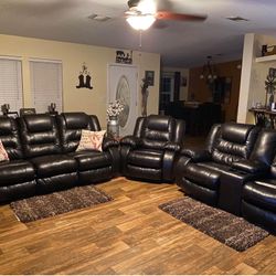 Vacherie Chocolate Reclining Living Room Set