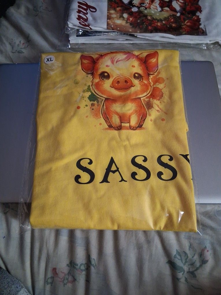 Yellow Sasy Woman Size Xl T-shirt 