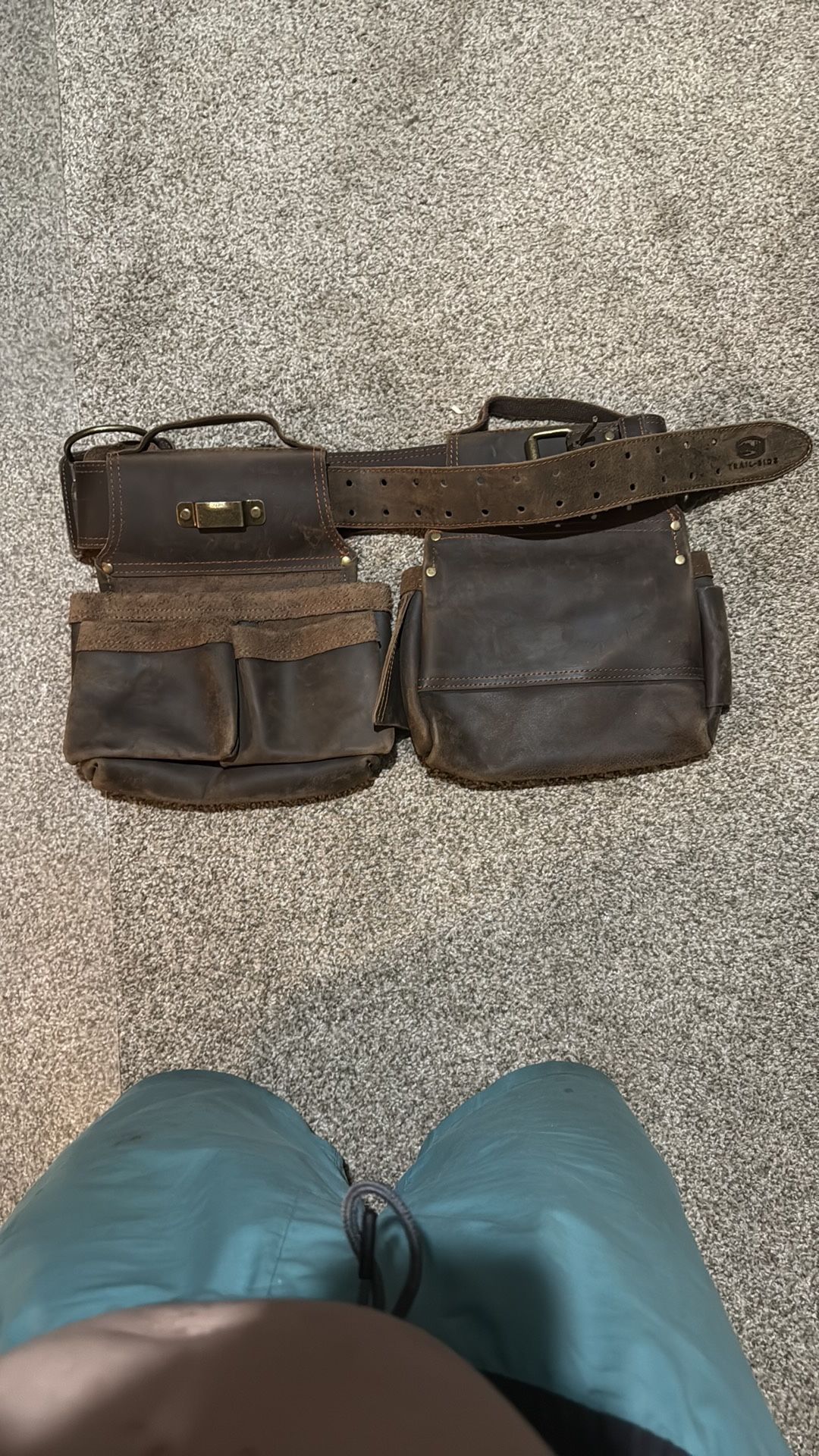 Genuine leather tool belt (BRAND NEW)