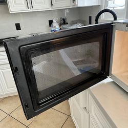 Black Stainless Steel Microwave 