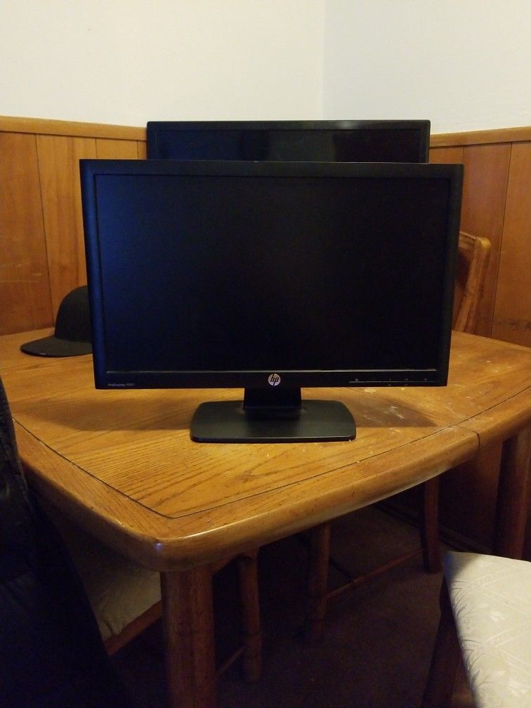 HP monitor with keyboard and mouse