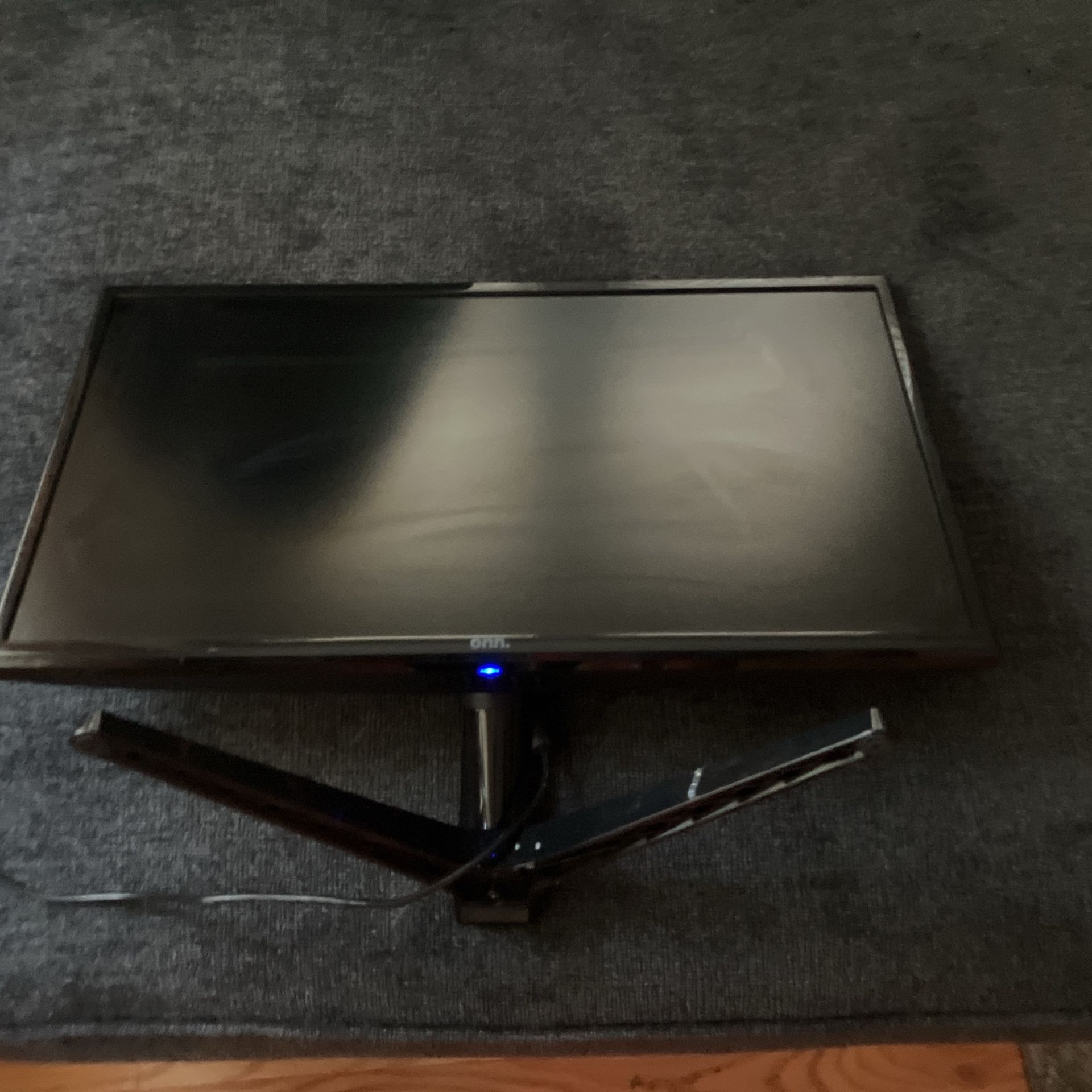 Onn. Monitor