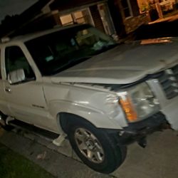 04 Caddilac Escalade Parts