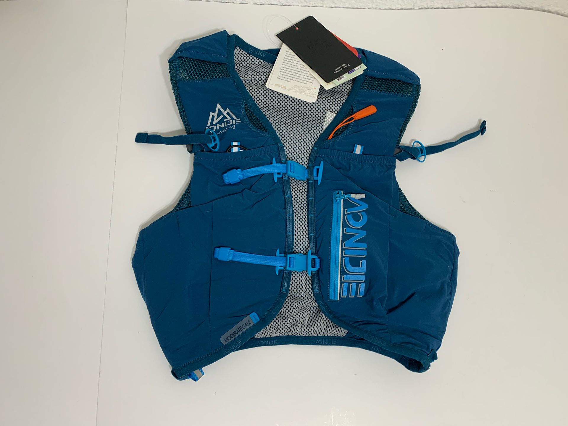 AONIJIE Outdoor Sports 2L Backpack Hydration Pack