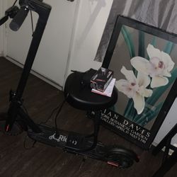 ELECTRIC SCOOTER WITH SEAT 