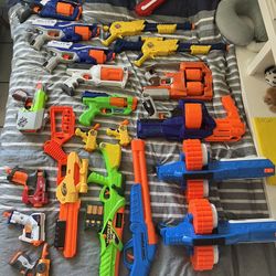 NERF GUN BUNDLE ( Lots Of Extras )